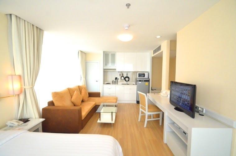 The City Hotel Sriracha By Bbh Japan Si Racha Quarto foto